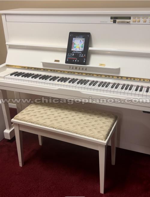 Yamaha-U1-Disklavier-Snow-White-iPad